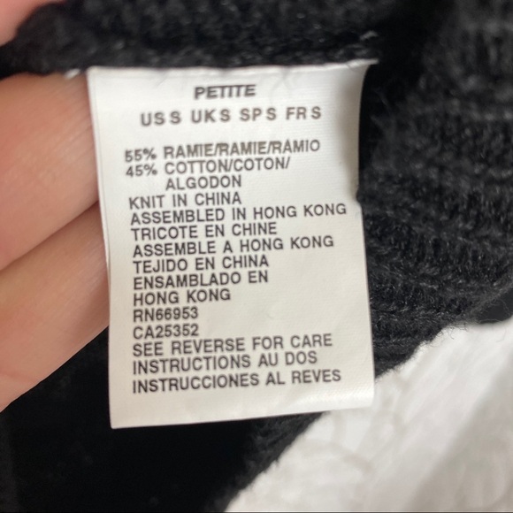 VINTAGE LESLIE Fay Black Grandmacore Embroidered Cardigan S - Picture 10 of 13